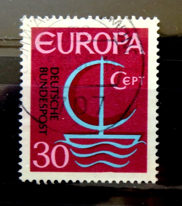 Briefmarke BRD 520 I o. Plattenfehler Delle am unteren Markenrand!