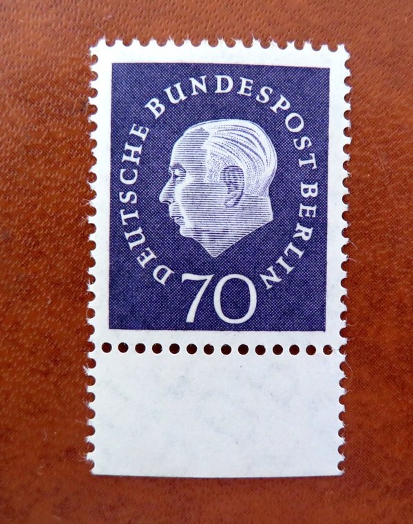 Briefmarke Berlin 186 ** UR