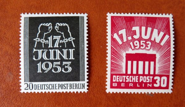 Briefmarke Berlin 110/11 *