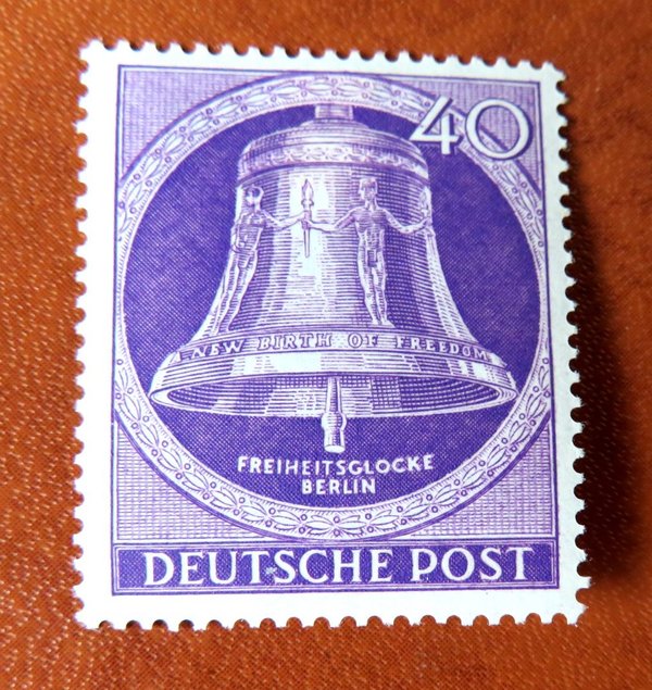 Briefmarke Berlin 105 *