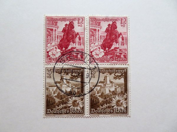 Briefmarke Deutsches Reich 2xS249 mit 675 und 680. Oben mittig etwas angetrennt.