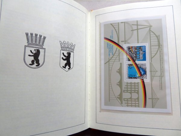 Briefmarke DDR Jahrbuch 1990 **. Kompletter Jahrgang mit vielen Besonderheiten enthalten!