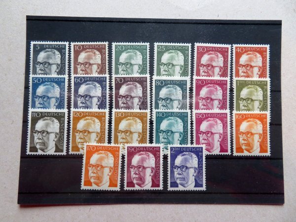 Briefmarke BRD Heinemann komplett ** ab 635